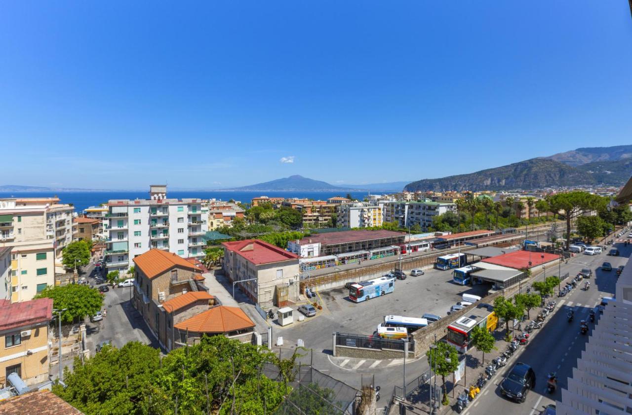 Amore Rentals - Appartamento Cielomare Sorrento Exterior photo