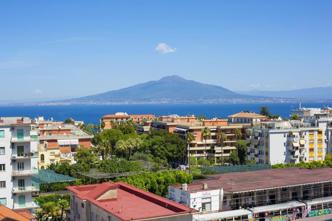 Amore Rentals - Appartamento Cielomare Sorrento Exterior photo