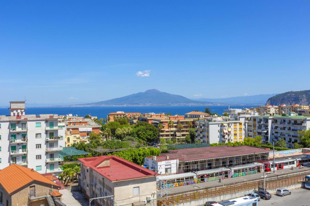 Amore Rentals - Appartamento Cielomare Sorrento Exterior photo