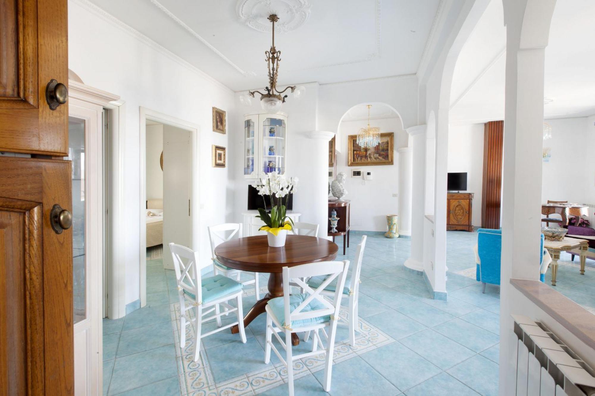 Amore Rentals - Appartamento Cielomare Sorrento Exterior photo